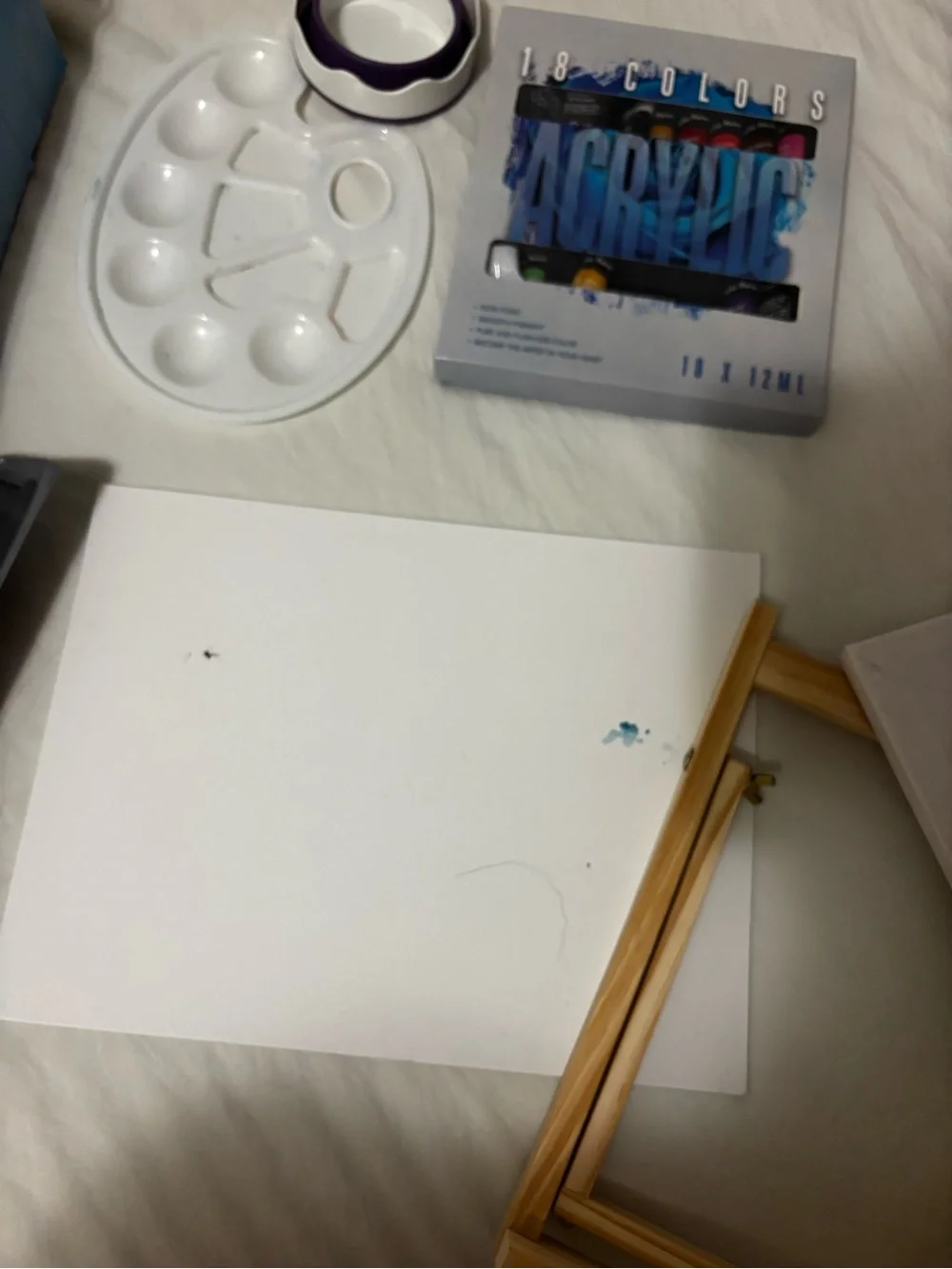 Acrylic Paint Set with Easel and Brushes - White
